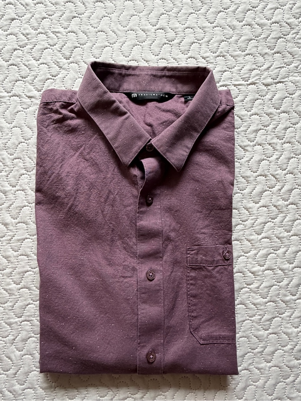 Travis Mathew Large 99% Cotton 1% Polyester Men’s Plum Button-Down Shirt